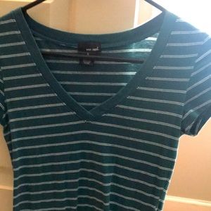 Wet Seal Women’s t-shirt teal/white size S